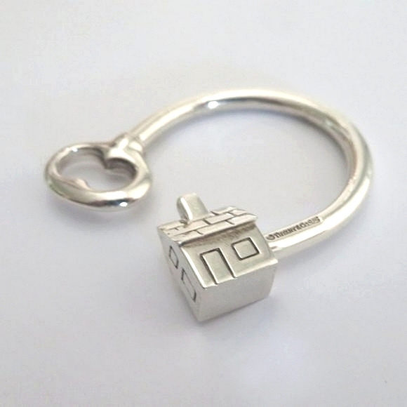 Tiffany's "House And Key" Sterling Silver Keyring - Picture 6 of 17